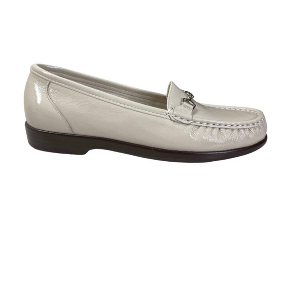 SAS Metro - Leather Loafer
Color: Bone Patent 7.5 N - Picture 5 of 13